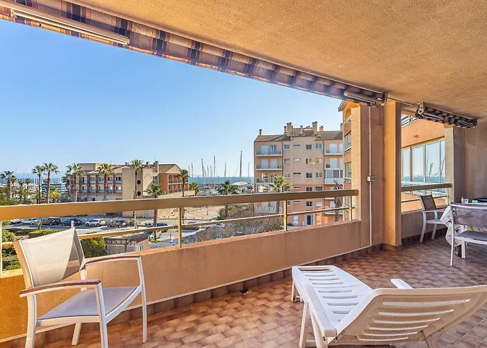 Apartment Les Regates-1 By Interhome